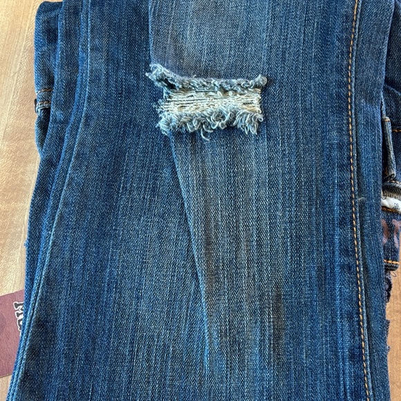 Mudd Dark Blue Flared Jeans for Women NWTS Size 9 Distressed - Picture 9 of 12